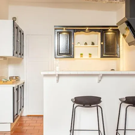 Charme Du Vieil Antibes, Au Calme 2/4pers. Appartement
