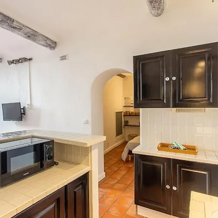 Charme Du Vieil Antibes, Au Calme 2/4pers. Appartement Antibes