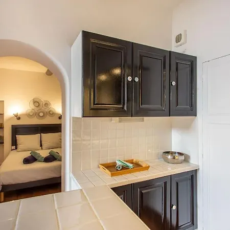Charme Du Vieil Antibes, Au Calme 2/4pers. Appartement